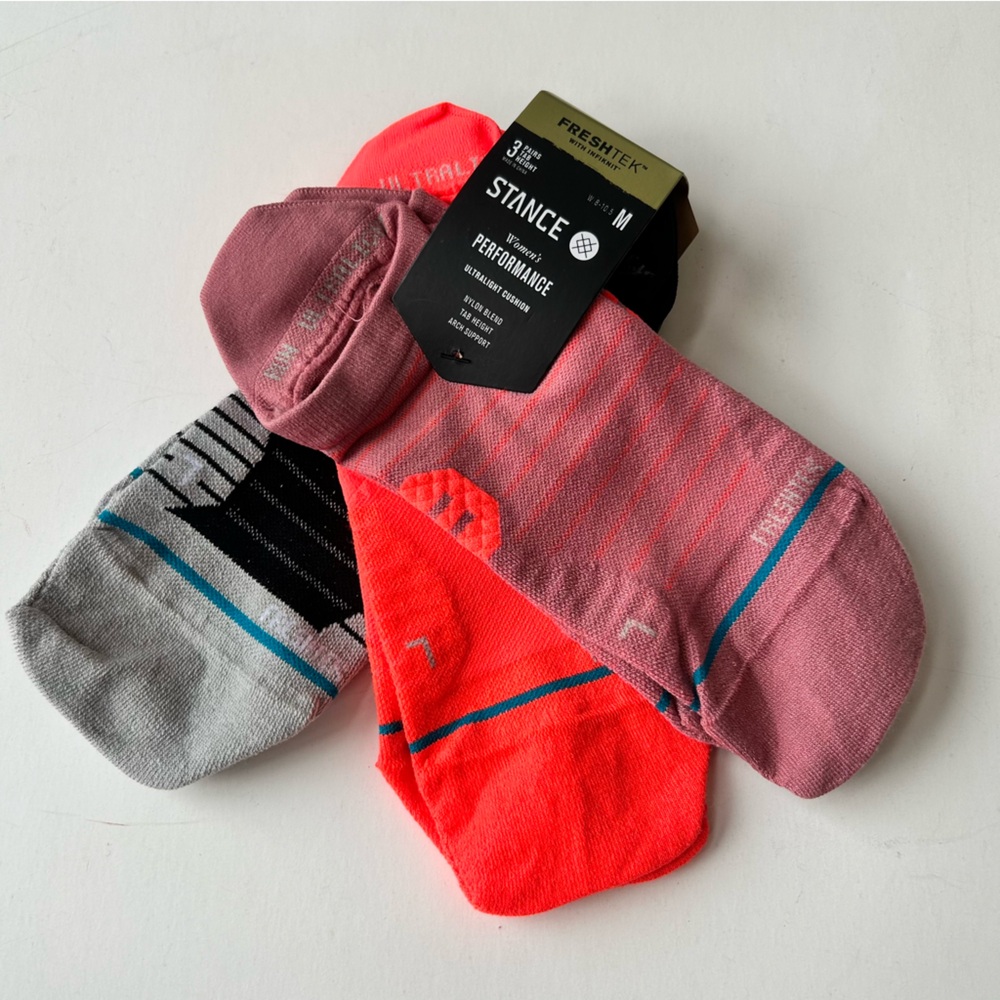 Stance NWT Amari 3 pack Tab Height Medium Nylon Blend Fresh Tek Pink Orange Gray